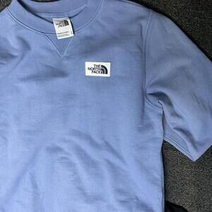The North Face 2022 Heritage Patch Crew Sweatshirt Size Extra Small Women's